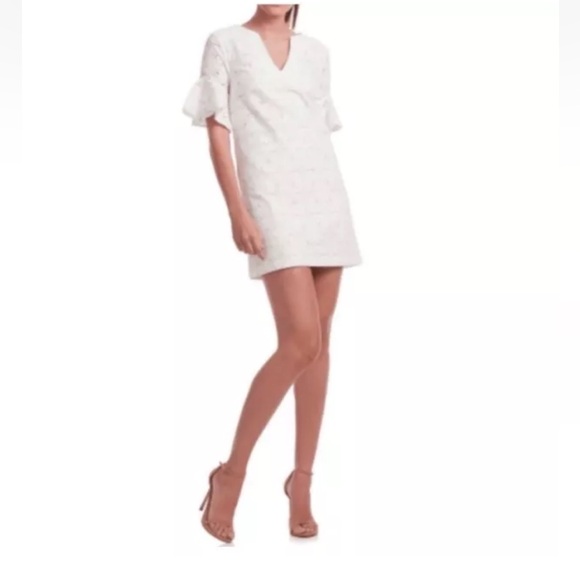 Trina‎ Turk Dress White Floral Lace Bridal Spring Shower  Size 8 NWT - Picture 1 of 10